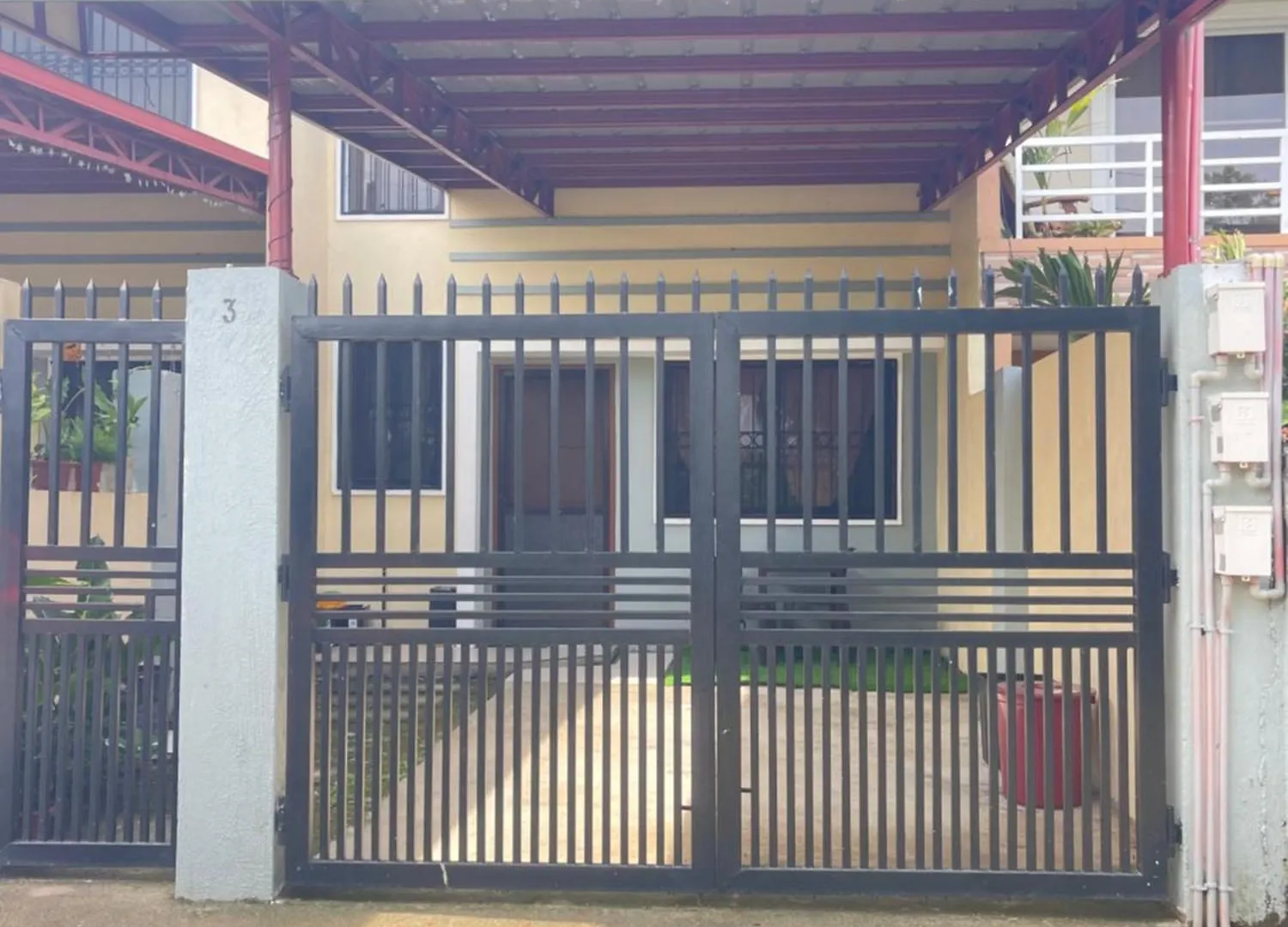 J Apartment Дауис 0*,