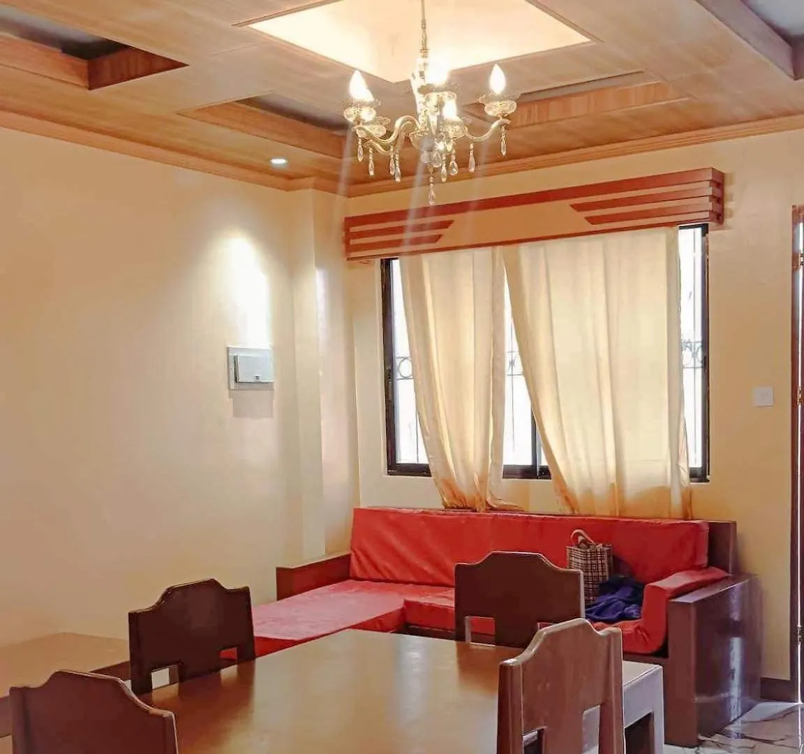 J Apartment Dauis